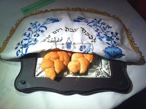 challah (Jewish food)